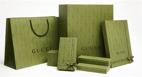 papier cadeau gucci|Gucci reusable outer box.